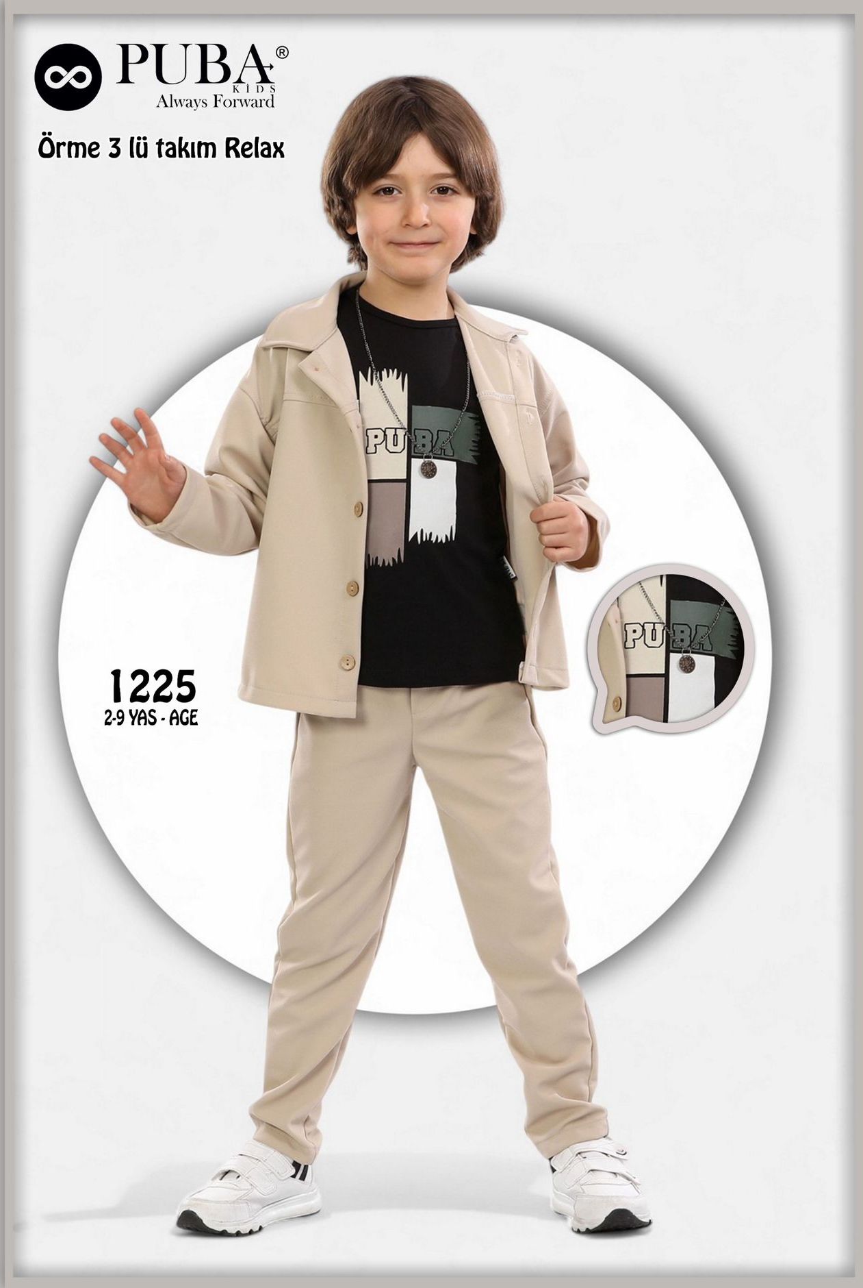 bej tişörtlü üçlü takım