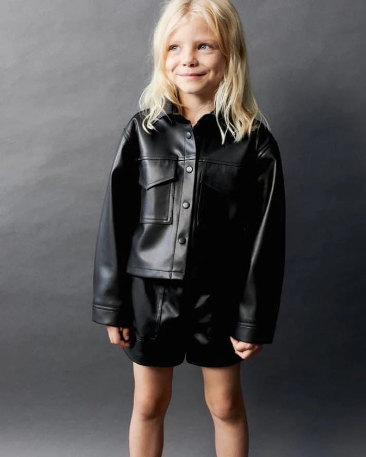 siyah deri şort-ceket takım