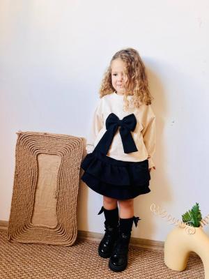 siyah, taşlı, fiyonk detaylı fırfırlı etekli takim