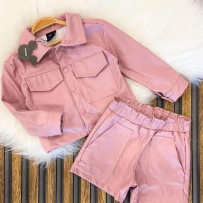 pembe deri şort-ceket takım