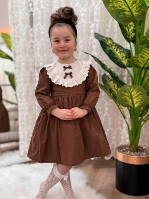 kahverengi fiyonk detaylı elbise