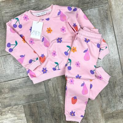 Çiçekli eşofman takımı