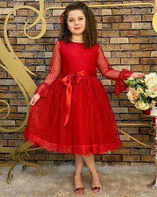 Kırmızı dantelli elbise